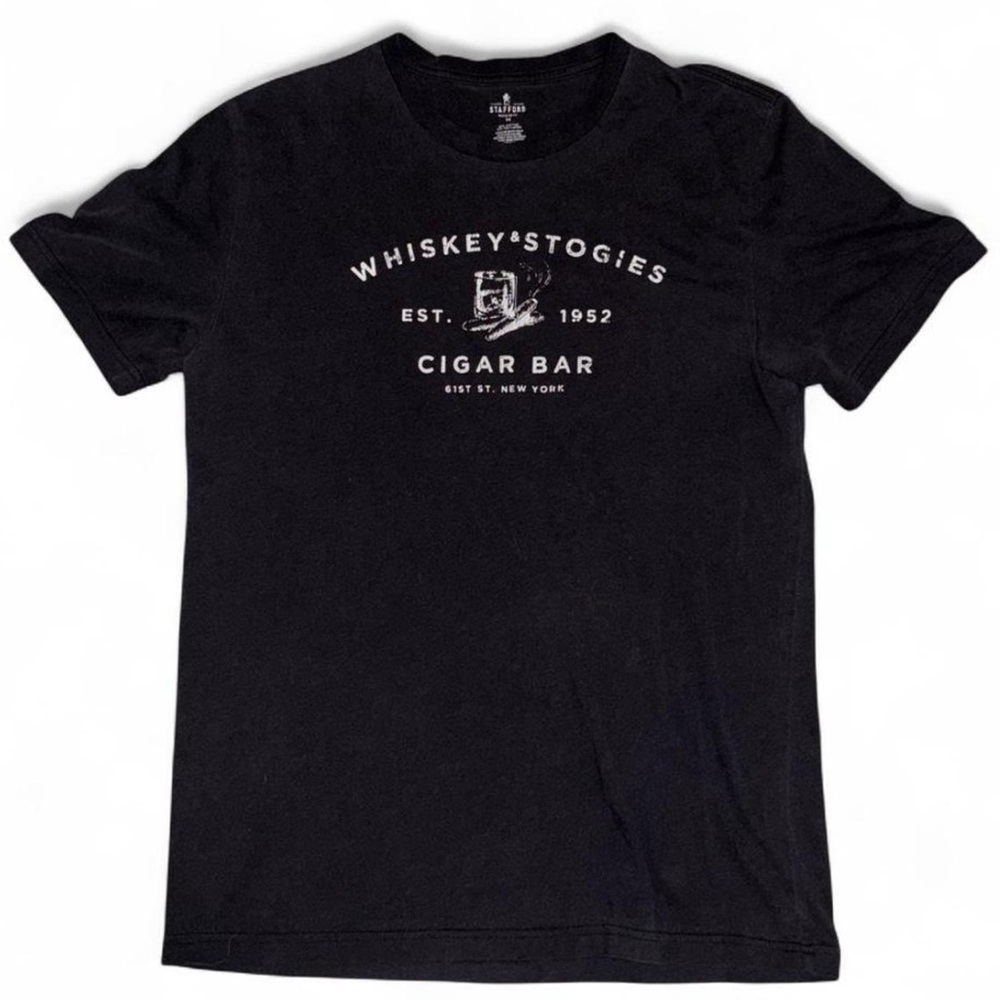 Black vintage NYC cigar Bar Graphic T-Shirt